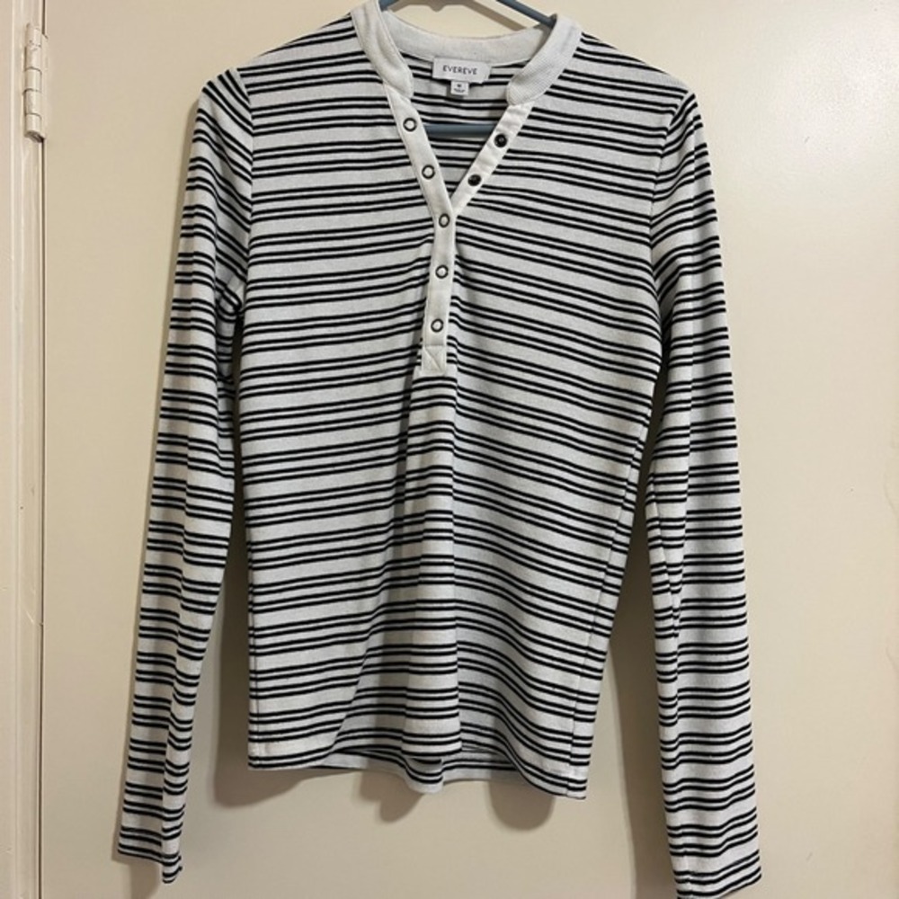 Evereve Womens Rib Knit Henley‎ Top M Black White Stripe Preppy Capsule Coastal